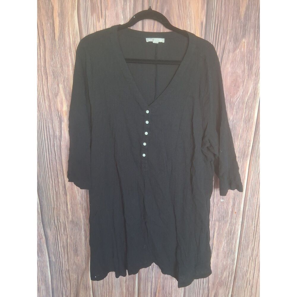 woman within black quarter sleeve lightweight tunic size 22/24